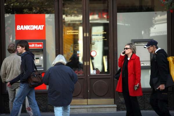 Propad až o čtyři procenta odhaduje analytik UniCredit Bank. 