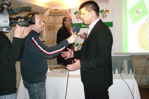 Robert Henn (vpravo).