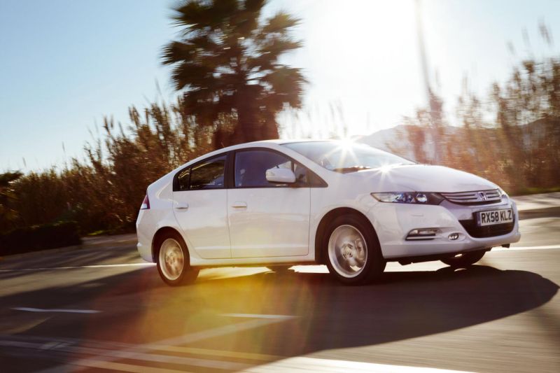 Honda Insight se stala nejprodávanějším autem v Japonsku