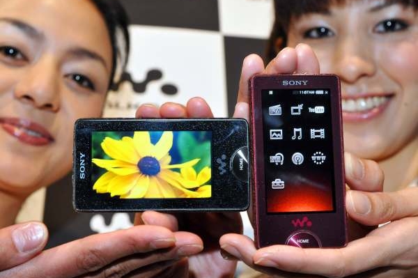 Výrobce elektroniky Sony prodělal přes 20 miliard korun. 