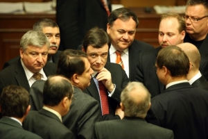 Po dvaceti minutách si vzali zákonodárci z ČSSD pauzu.