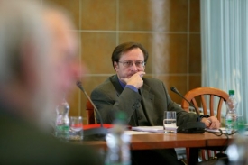 Jan Proke&scaron; svůj mand&aacute;t obh&aacute;jil, v radě pokračuje.