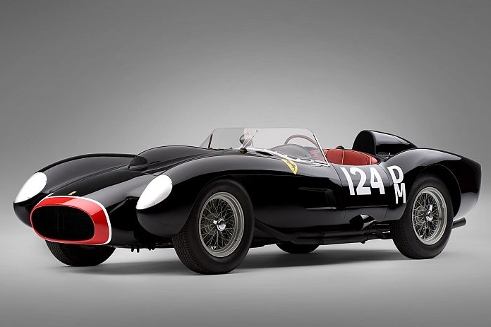 Ferrari 250 Testa Rossa se prodalo za 244 milionů korun.