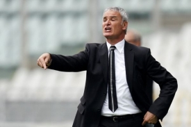 Claudio Ranieri na lavičce Juventusu skončil. Claudio Ranieri na lavičce Juventusu skončil.