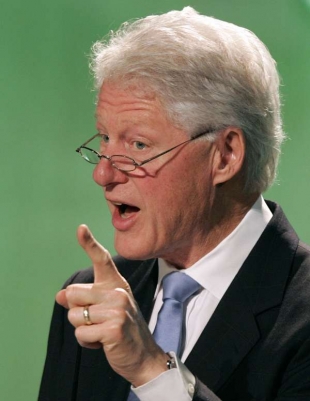 Světošlápek Clinton. Čerstvě na konferenci v Soulu (19. 5. 09).