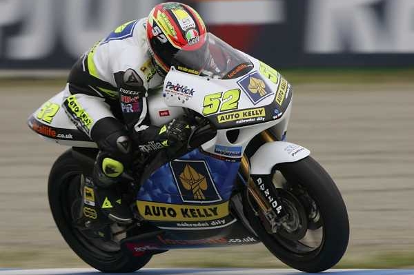Motocyklista Lukáš Pešek.