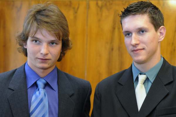Jakub Štěrbík (vpravo) a Stanislav Vodička, laureáti ceny za rok 2009.