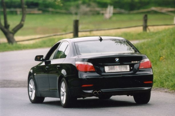 Šéf NKÚ Dohnal používá mj. dvě limuzíny BMW. Ilustrační foto.