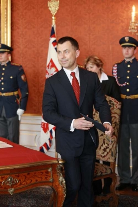 Ministr Slamečka chce urychlit vyvlastňování pozemků pro dálnice.