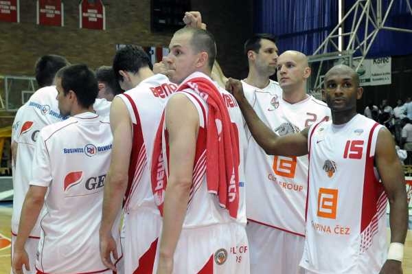Basketbalisté Nymburka vyhráli i druhý finálový duel. Basketbalisté Nymburka vyhráli i druhý finálový duel.