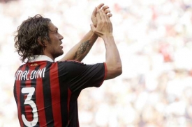 Slzy dojetí a krásné vzpomínky. Maldini děkuje fanouškům. Slzy dojetí a krásné vzpomínky. Maldini děkuje fanouškům.