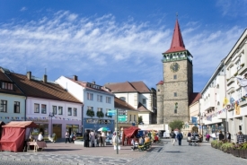 Jičínská radnice chce prodat areál kasáren. Jičínská radnice chce prodat areál kasáren.