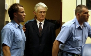 Karadžić byl dlouhých třináct let na útěku