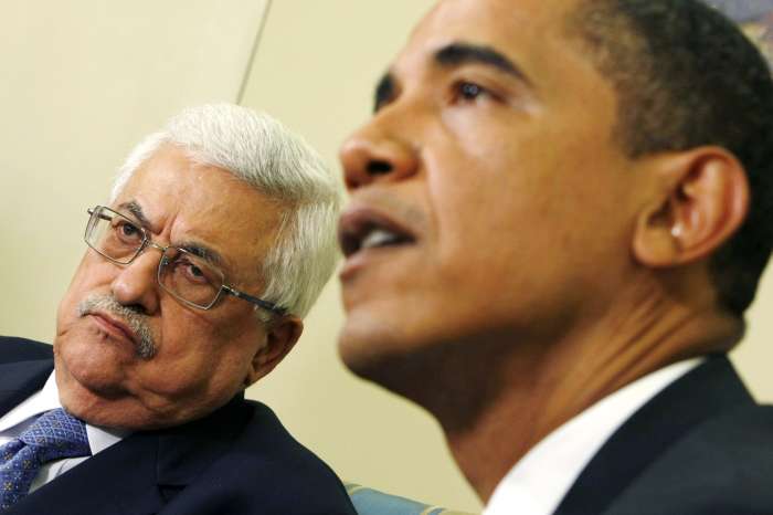 Obama s Abbásem v Bílém domě.