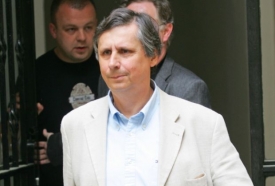 Premiér Fischer chce klást důraz na školství a výzkum.