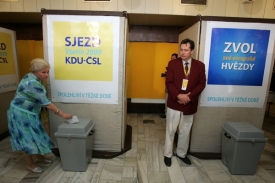 Lidovci volí nového předsedu. Vybráno má i Zuzana Roithová.