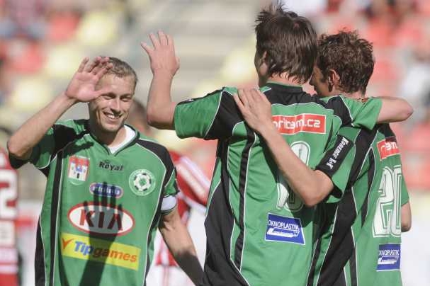 Fotbalisté v Příbrami se v 1. lize zachránili. Fotbalisté v Příbrami se v 1. lize zachránili.