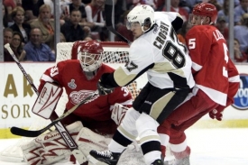 Překon&aacute; Sidney Crosby rekord ze sedmdes&aacute;t&yacute;ch let?