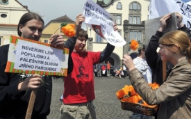 Z narušování mítinků ČSSD se stal téměř celorepublikový trend.