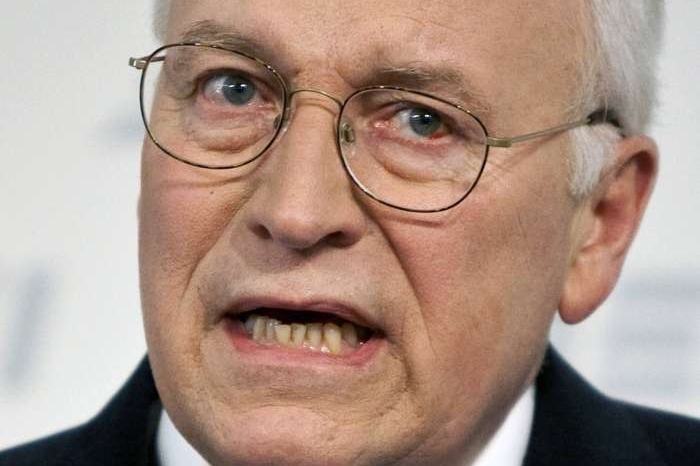 Cheney v trvalé konfrontaci s Obamou ohledně Guantánama.