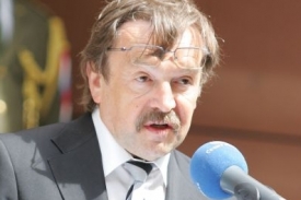 Václav Kasík už nebude ředitelem Českého rozhlasu