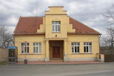 Výstavba cvrčovického centra by měla skončit na přelomu září a října.