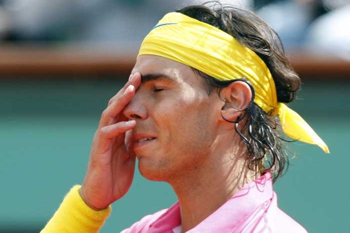 Tenista Rafael Nadal. Jeho strýc Toni si pustil pusu na špacír.