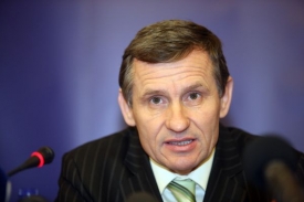 Zakázku zadalo ministerstvo za vedení Jiřího Čunka.