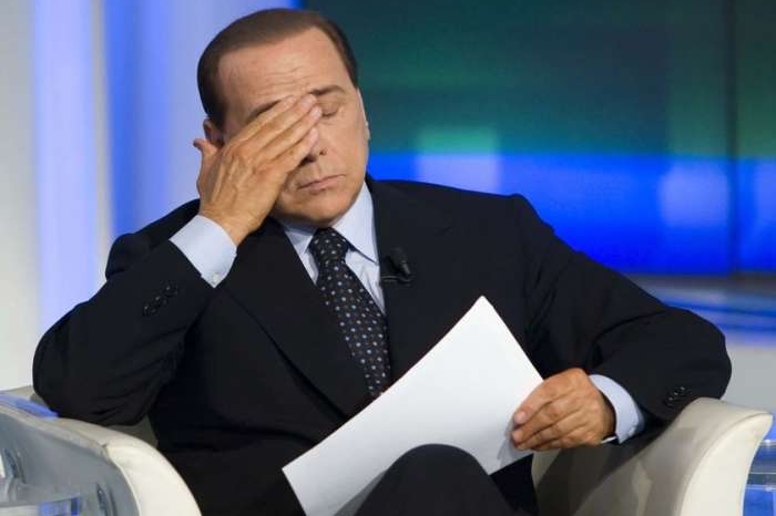 Jako obvykle se může Berlusconi spolehnout a svou imunitu. Jako obvykle se může Berlusconi spolehnout a svou imunitu.