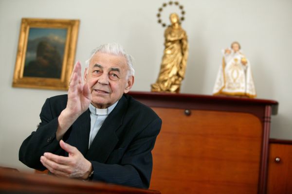 Kardinál vyzval křesťany: Nevolte sociální demokraty.