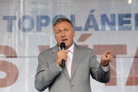 Topolánka rozčílila cílená provokace ČSSD.