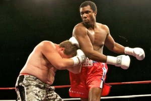 George Foreman junior (vpravo).