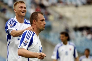 Radost fotbalistů Slovenska v utkání se San Marinem (7:0).