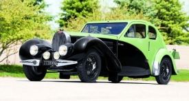 V tomto mimořádně dochovaném a nikdy nerenovovaném typu 57 jezdil sám Ettore Bugatti