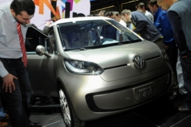 Stagnovala především automobilová výroba.