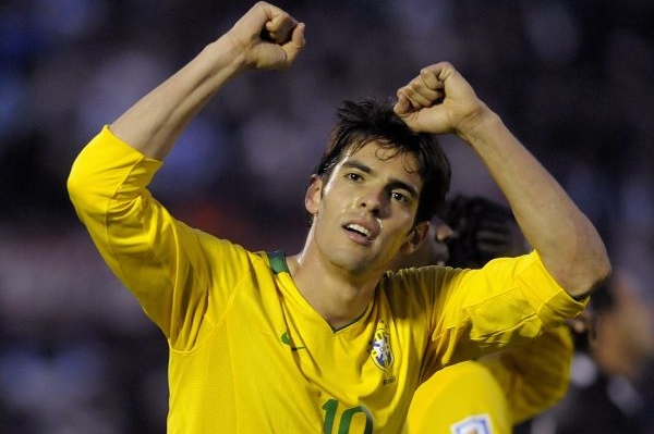 Brazilský fotbalista Kaká. Brazilský fotbalista Kaká.