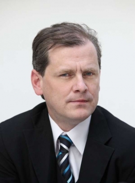 Poslanec Jan Schwippel se naděje nevzd&aacute;v&aacute;. Novou &scaron;anci m&aacute; ve sněmovně.