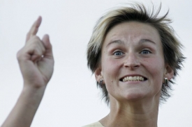 Barbora &Scaron;pot&aacute;kov&aacute; na Memori&aacute;lu Josefa Odložila.