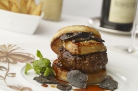 FleurBurger 5000 si můžete dopř&aacute;t v Las Vegas.