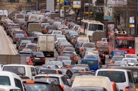 Dopravní zácpy jsou v Moskvě na denním pořádku. Dopravní zácpy jsou v Moskvě na denním pořádku.