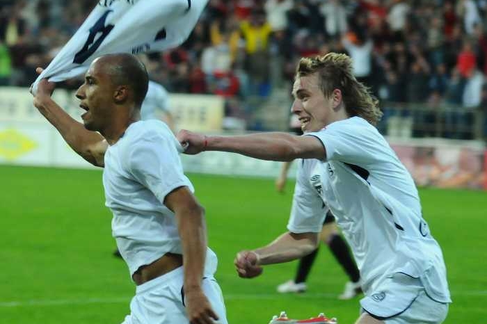 Fotbalisté Slovácka, od středy znovu prvoligoví. Fotbalisté Slovácka, od středy znovu prvoligoví.