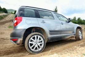 V terénu je Yeti překvapivě schopný, musí mít ale režim off road.