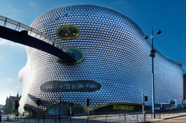 Obchodní dům Selfridges od architekta Jana Kaplického. Obchodní dům Selfridges od architekta Jana Kaplického.
