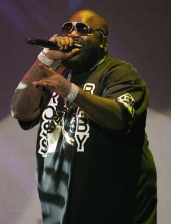Zostuzený rapper Rick Ross.