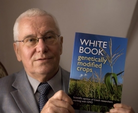 Prof. František Sehnal, jeden z hlavních autorů Bílé knihy.