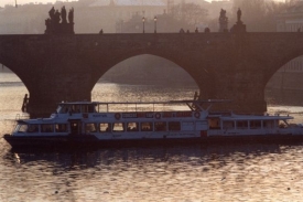 Karlův most patří k nejnavštěvovanějším českým památkám.