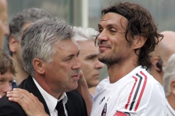 Kouč Ancelotti a (vlevo) a Maldini. Oba ještě ve službách AC Milán. Kouč Ancelotti a (vlevo) a Maldini. Oba ještě ve službách AC Milán.