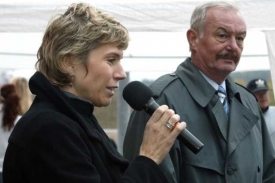 Kateřina Neumannová a přeseda Senátu Přemysl Sobotka.