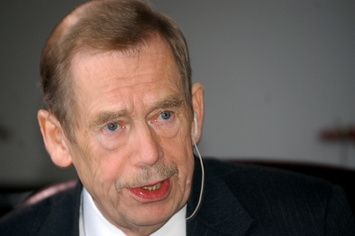 Václav Havel 3. června při převzetí ceny v Polsku. Václav Havel 3. června při převzetí ceny v Polsku.