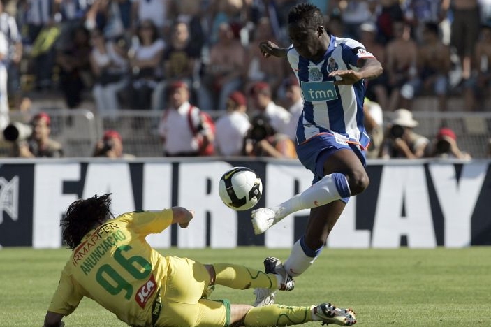 Aly Cissokho do AC Milán nepřestoupí.